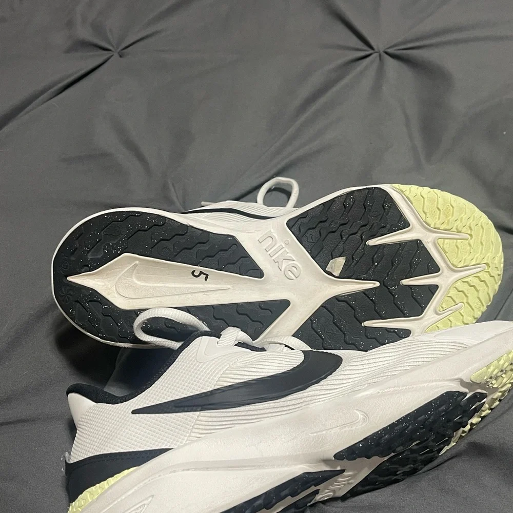 Nike White and Black Running Shoes star runner